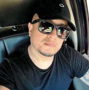 Meet your Posher, Luis